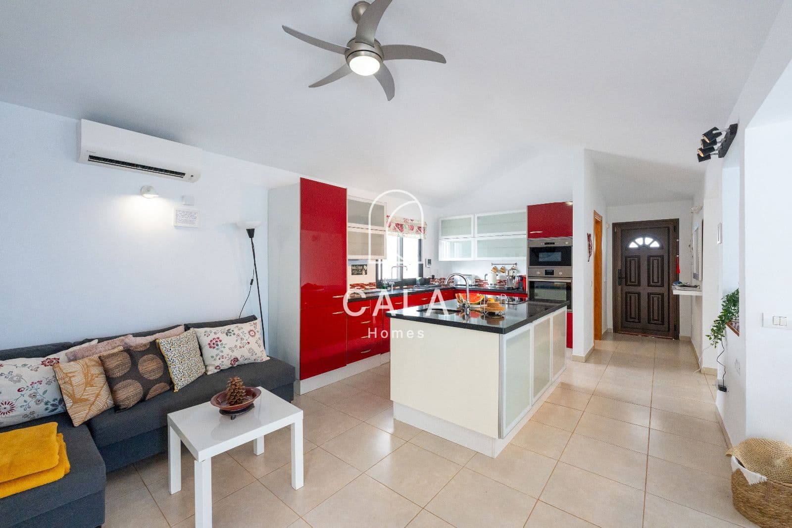 4 quarto Casa em Banda para venda em Amarilla Golf com piscina garagem - 1 100 000 € (Ref: 9190374)