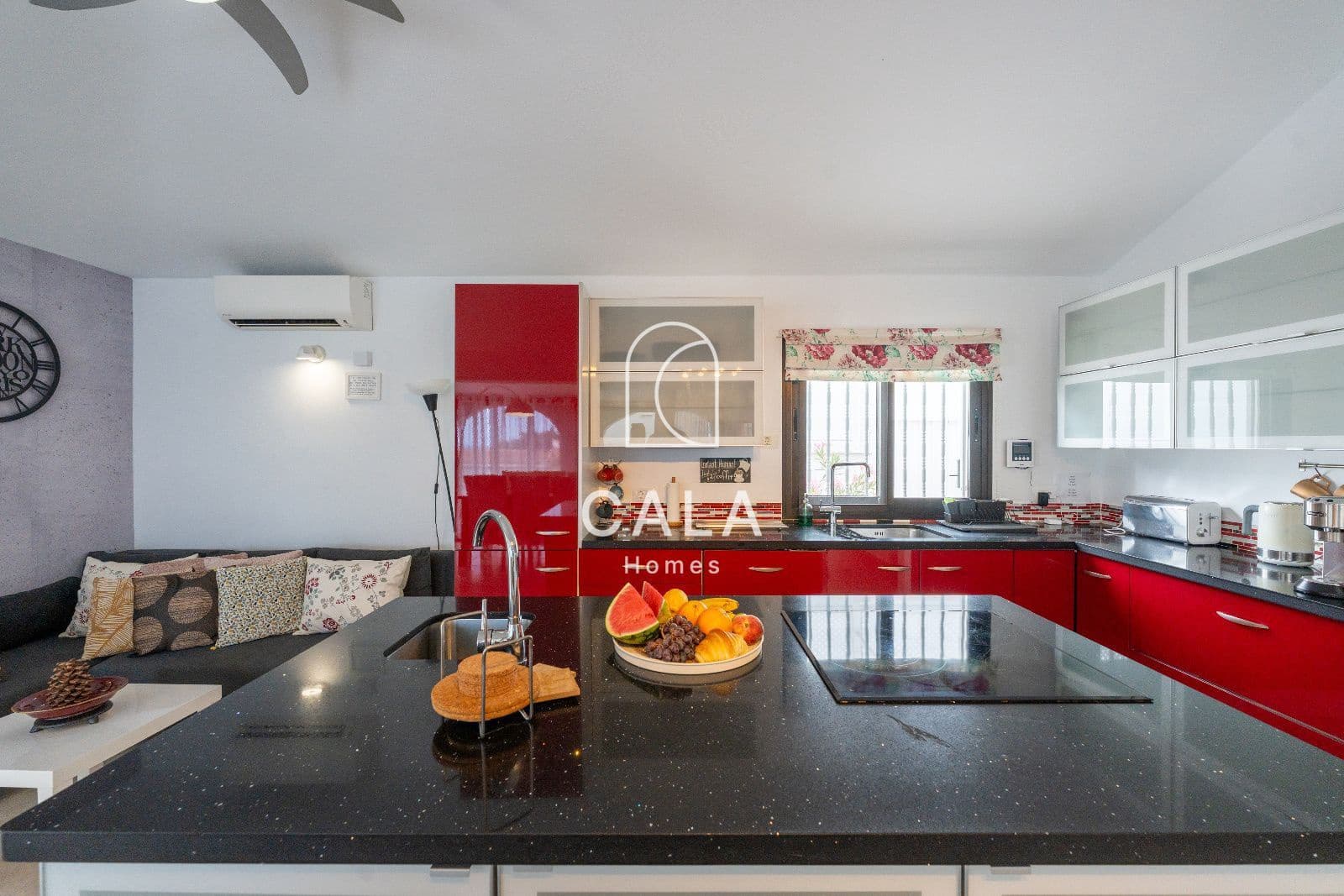 4 quarto Casa em Banda para venda em Amarilla Golf com piscina garagem - 1 100 000 € (Ref: 9190374)