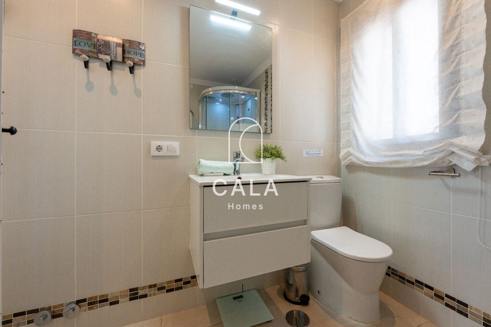 4 quarto Casa em Banda para venda em Amarilla Golf com piscina garagem - 1 100 000 € (Ref: 9190374)