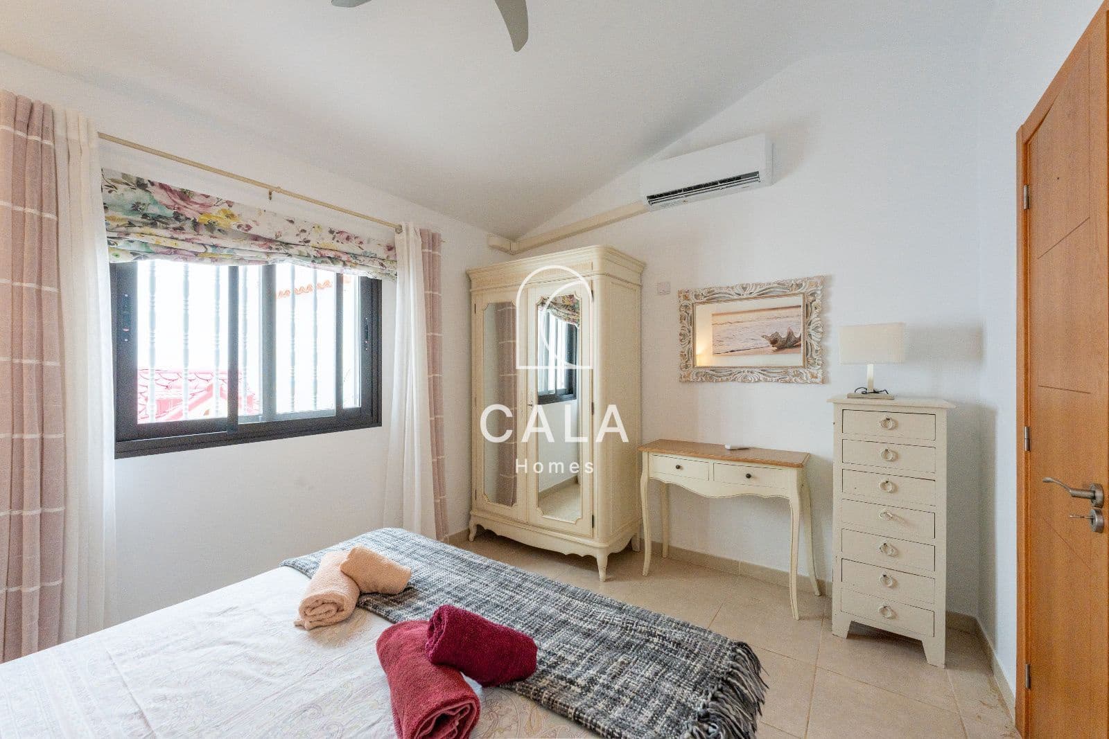 4 quarto Casa em Banda para venda em Amarilla Golf com piscina garagem - 1 100 000 € (Ref: 9190374)