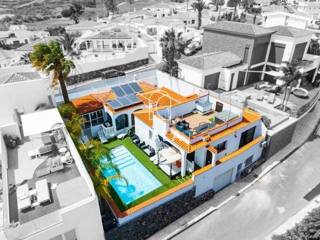4 quarto Casa em Banda para venda em Amarilla Golf, San Miguel de Abona com piscina garagem - 1 100 000 € (Ref: 9190374)