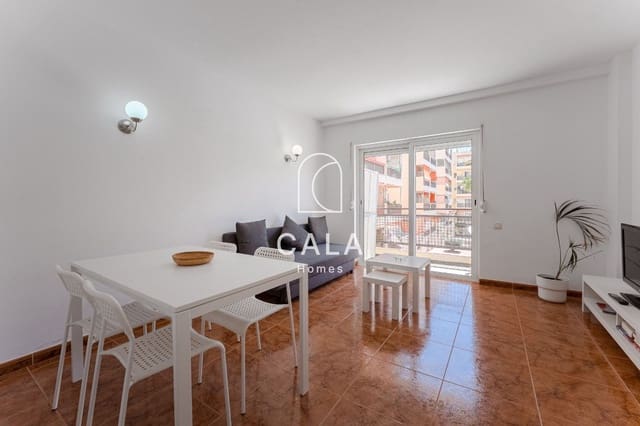 1 slaapkamer Flat te koop in Los Cristianos, Arona met zwembad garage - € 300.000 (Ref: 9207387)