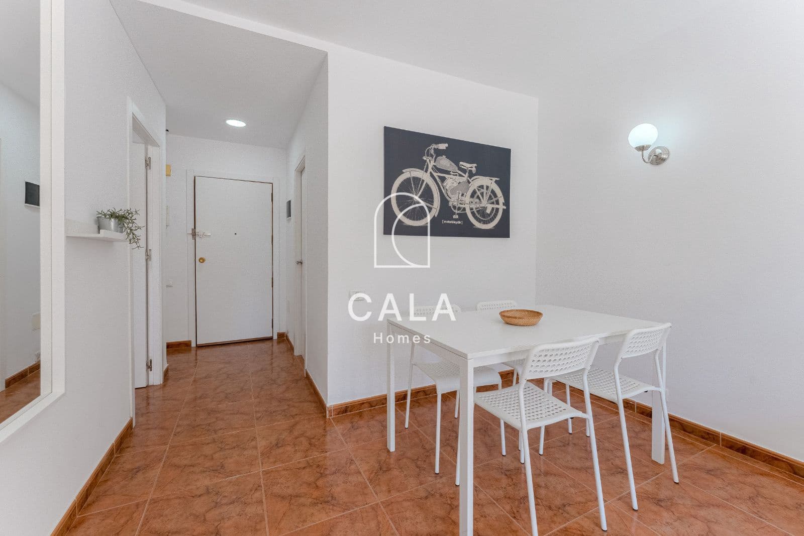 1 slaapkamer Flat te koop in Los Cristianos met zwembad garage - € 300.000 (Ref: 9207387)