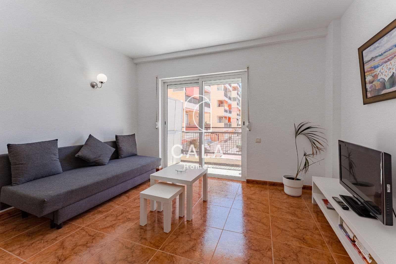 1 slaapkamer Flat te koop in Los Cristianos met zwembad garage - € 300.000 (Ref: 9207387)