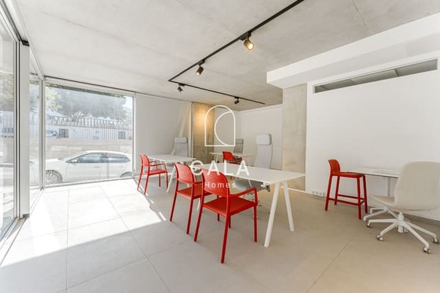 Local Comercial en Casco Urbano, Adeje en venta - 215.000 € (Ref: 9210501)
