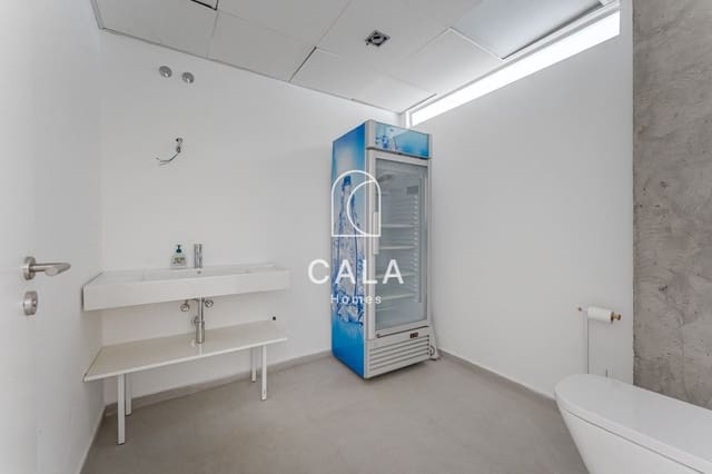 Local Comercial en Casco Urbano, Adeje en venta - 215.000 € (Ref: 9210501)