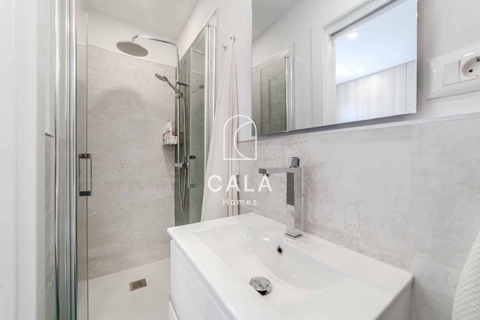 2 Zimmer Wohnung zu verkaufen in Playa de las Americas mit Pool Garage - 680.000 € (Ref: 9216000)