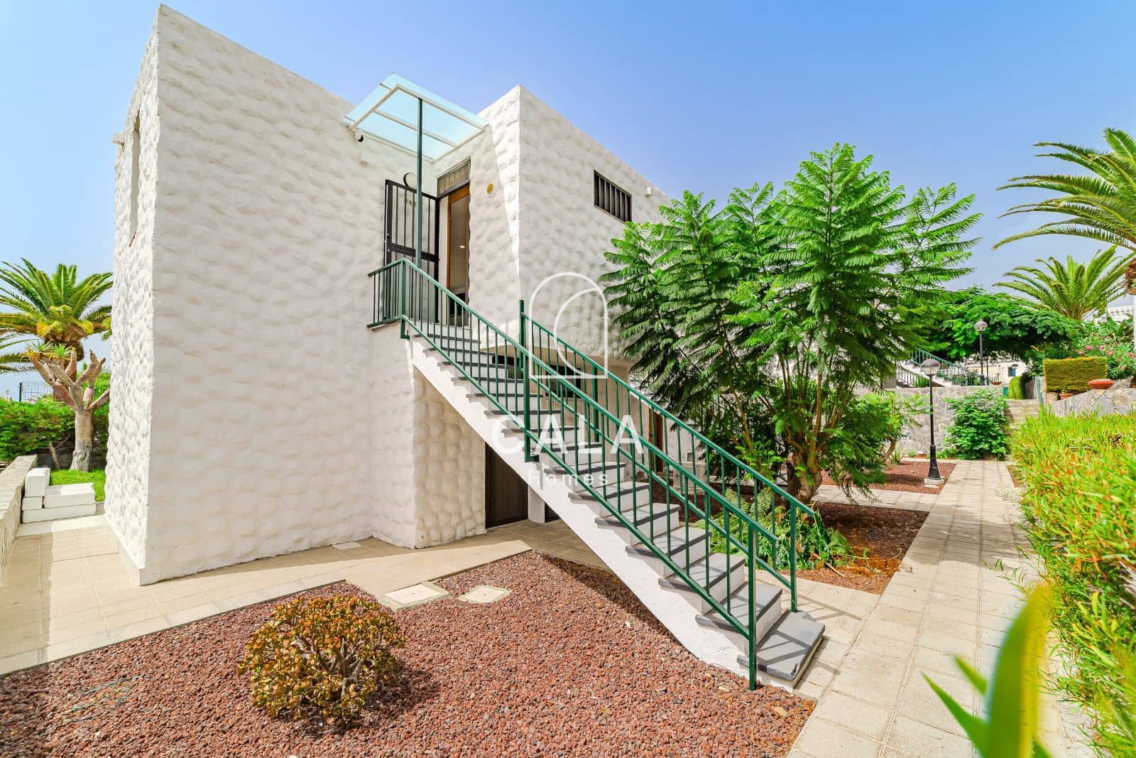 2 Zimmer Wohnung zu verkaufen in Playa de las Americas mit Pool Garage - 680.000 € (Ref: 9216000)