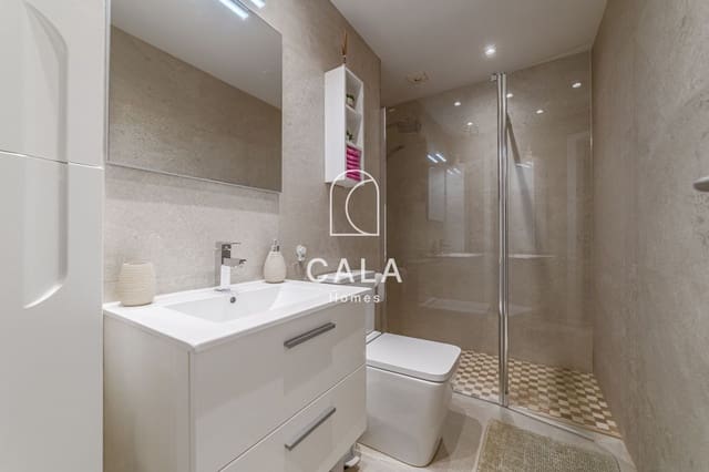 3 sypialnia Mieszkanie na sprzedaż w Los Cristianos, Arona z basenem garażem - 630 000 € (Ref: 9231362)