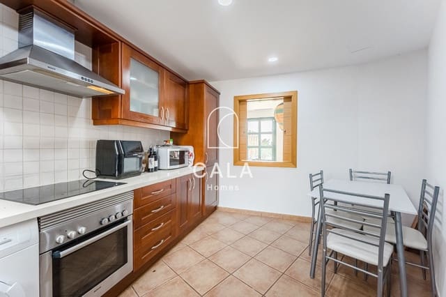 3 slaapkamer Huis te koop in Golf del Sur, San Miguel de Abona met zwembad garage - € 540.000 (Ref: 9242455)