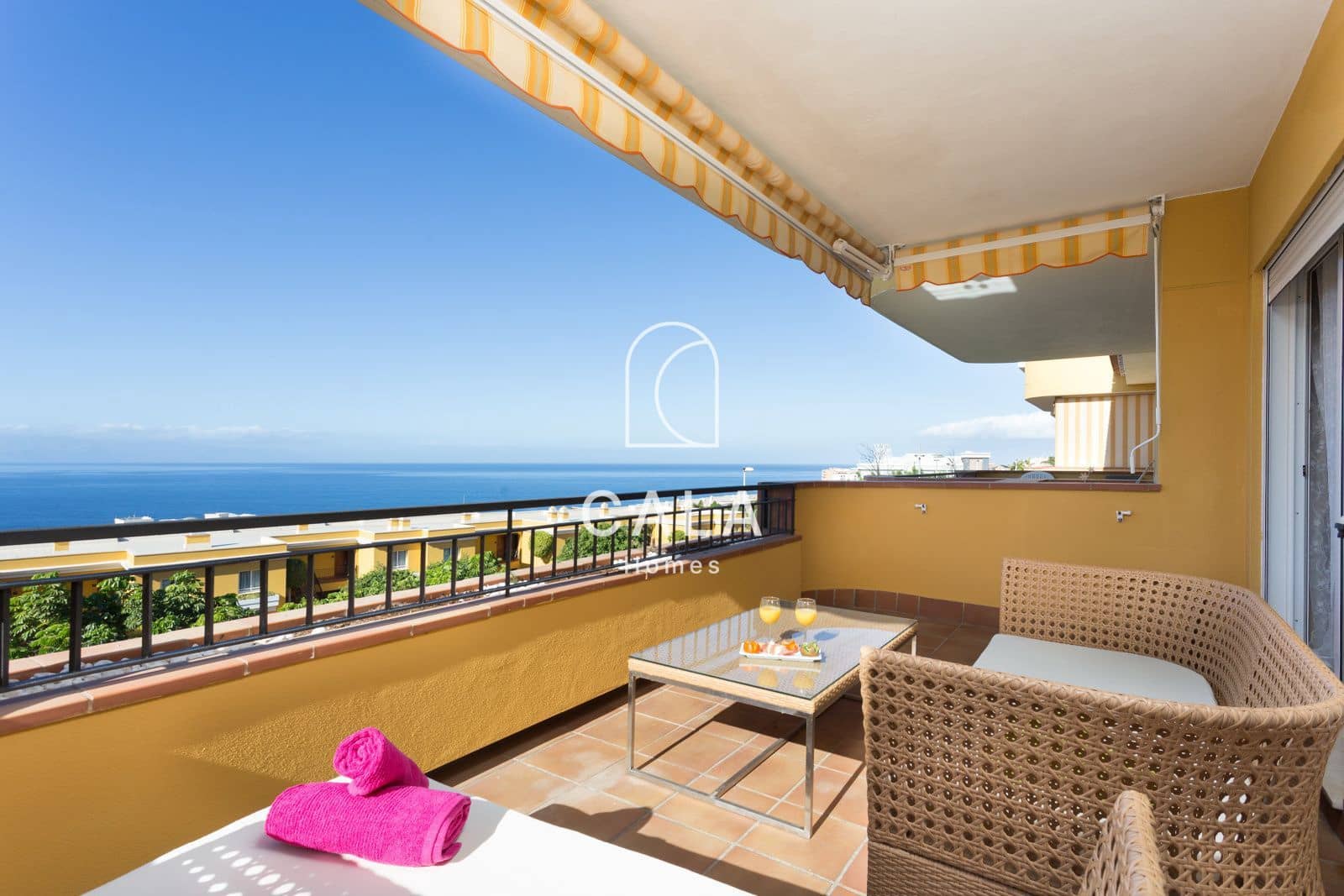 3 soveværelse Lejlighed til salg i Puerto Santiago med swimmingpool garage - € 620.000 (Ref: 9293423)