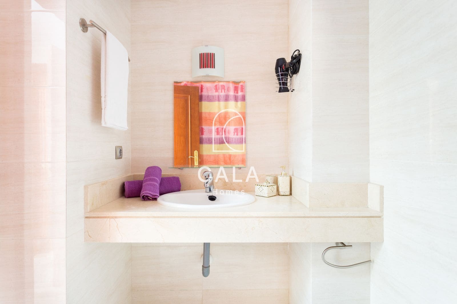 3 soveværelse Lejlighed til salg i Puerto Santiago med swimmingpool garage - € 620.000 (Ref: 9293423)