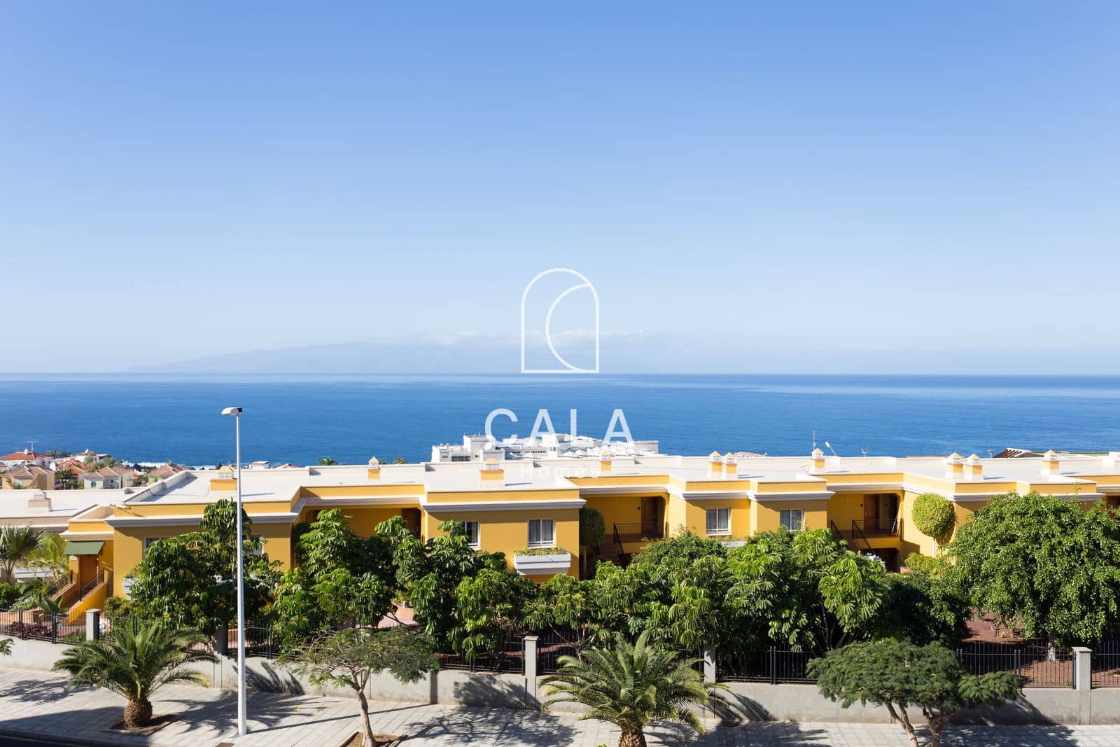 3 soveværelse Lejlighed til salg i Puerto Santiago med swimmingpool garage - € 620.000 (Ref: 9293423)