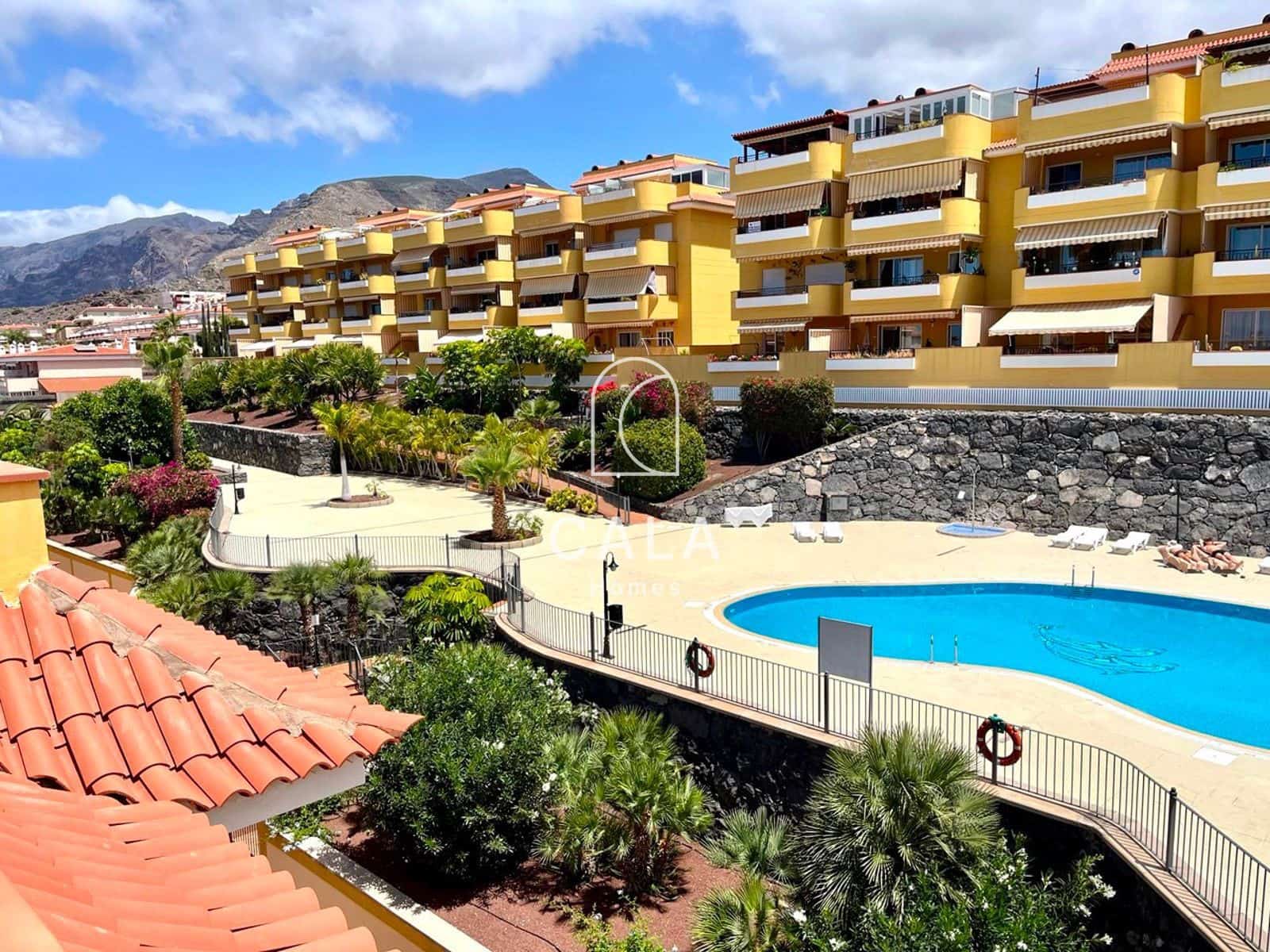 3 soveværelse Lejlighed til salg i Puerto Santiago med swimmingpool garage - € 620.000 (Ref: 9293423)