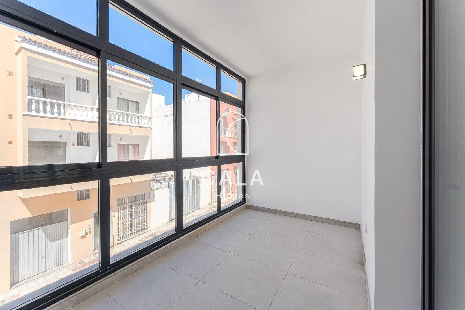 2 sovrum Lägenhet till salu i Playa San Juan med pool garage - 325 000 € (Ref: 9296128)