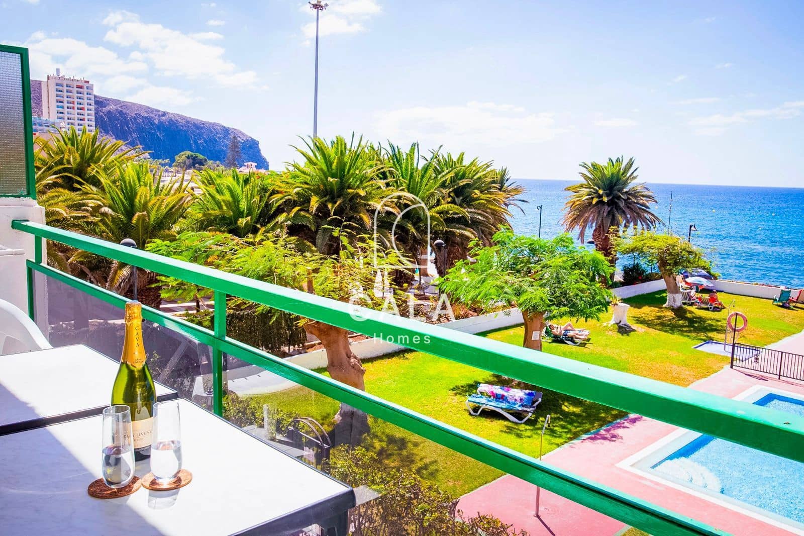 1 slaapkamer Flat te koop in Los Cristianos met zwembad - € 360.000 (Ref: 9297952)