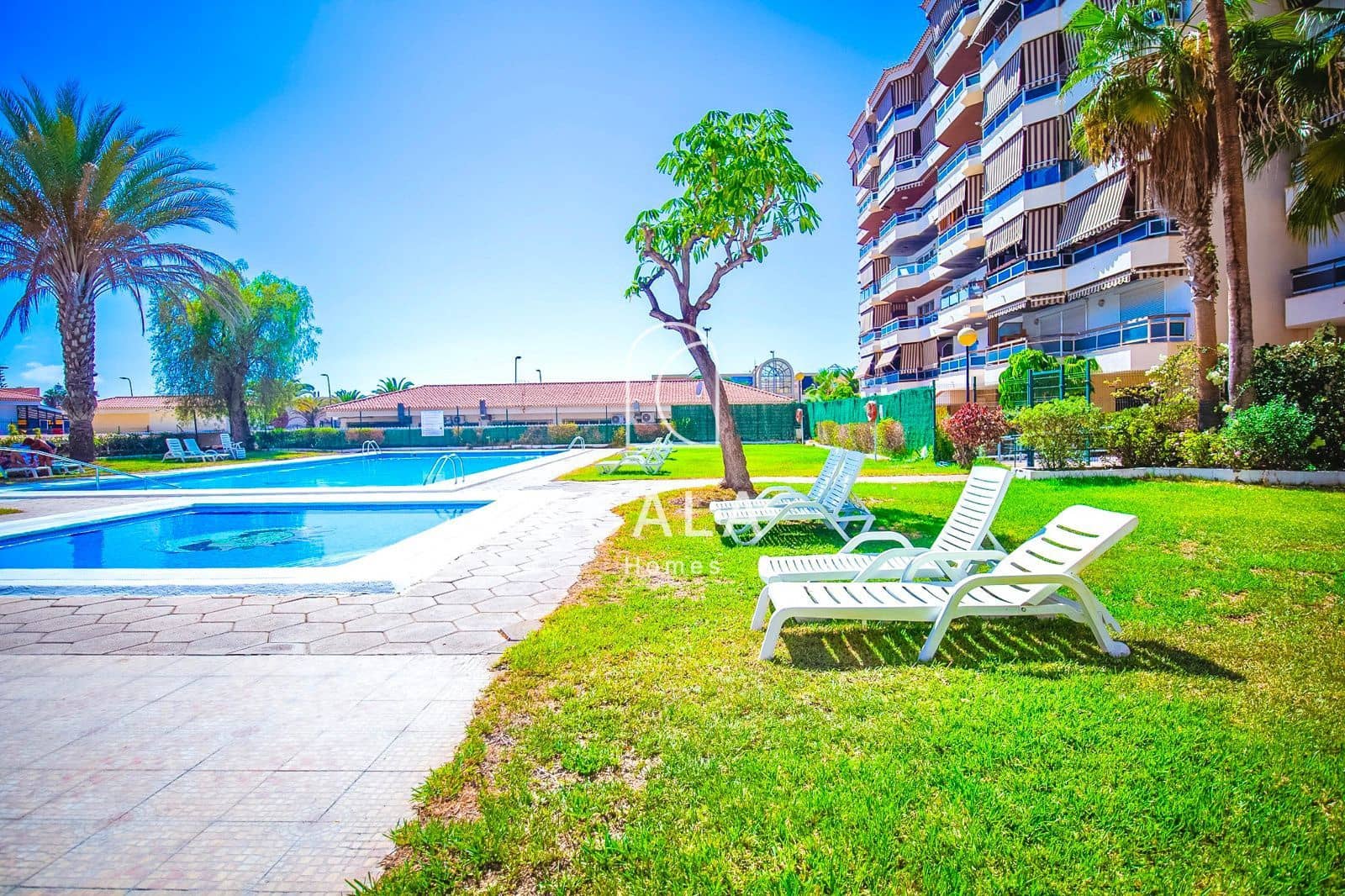 3 chambre Appartement à vendre à Los Cristianos avec piscine garage - 495 000 € (Ref: 9297953)