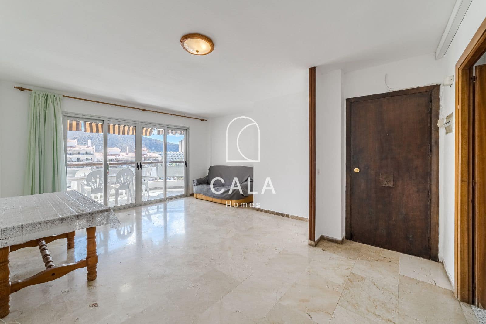 3 chambre Appartement à vendre à Los Cristianos avec piscine garage - 495 000 € (Ref: 9297953)