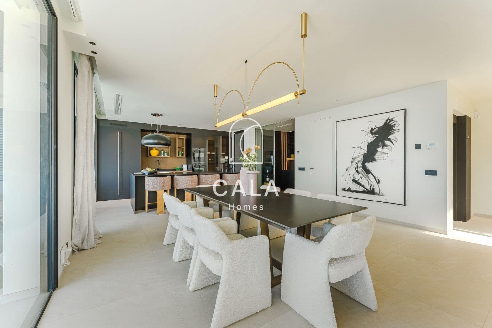 4 bedroom Townhouse for sale in Piedra Hincada with pool garage - € 4,290,000 (Ref: 9298993)