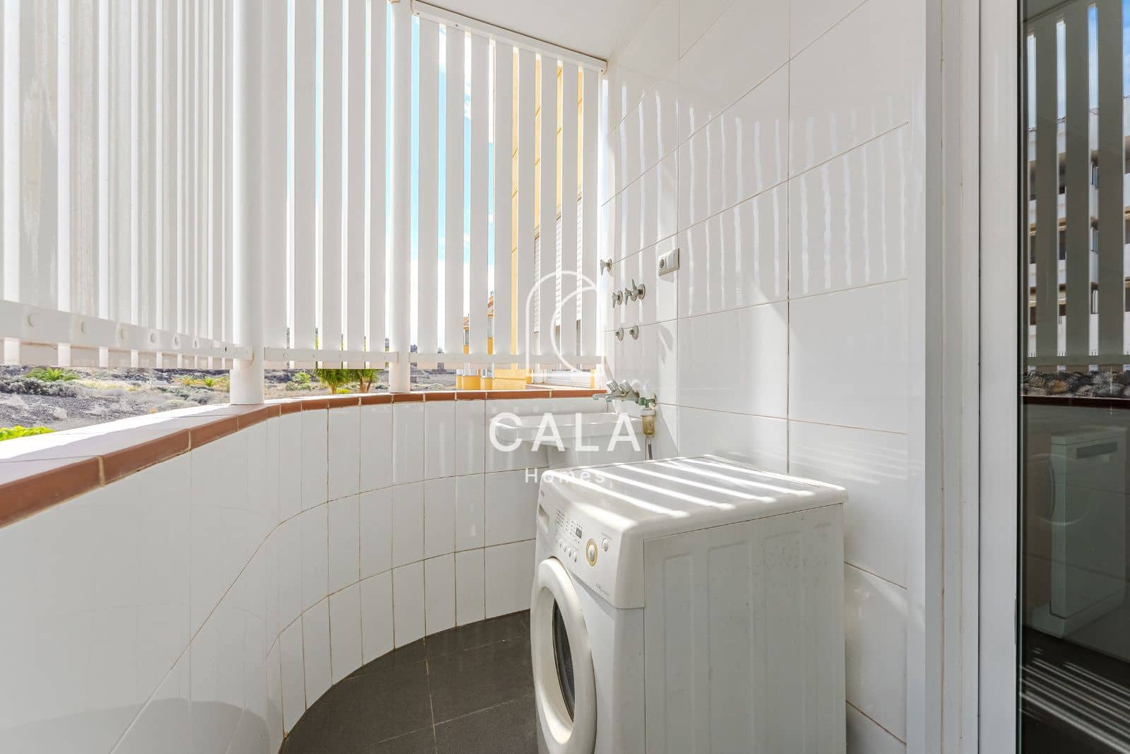 2 soverom Leilighet til salgs i Puerto Santiago med garasje - € 423 000 (Ref: 9325181)