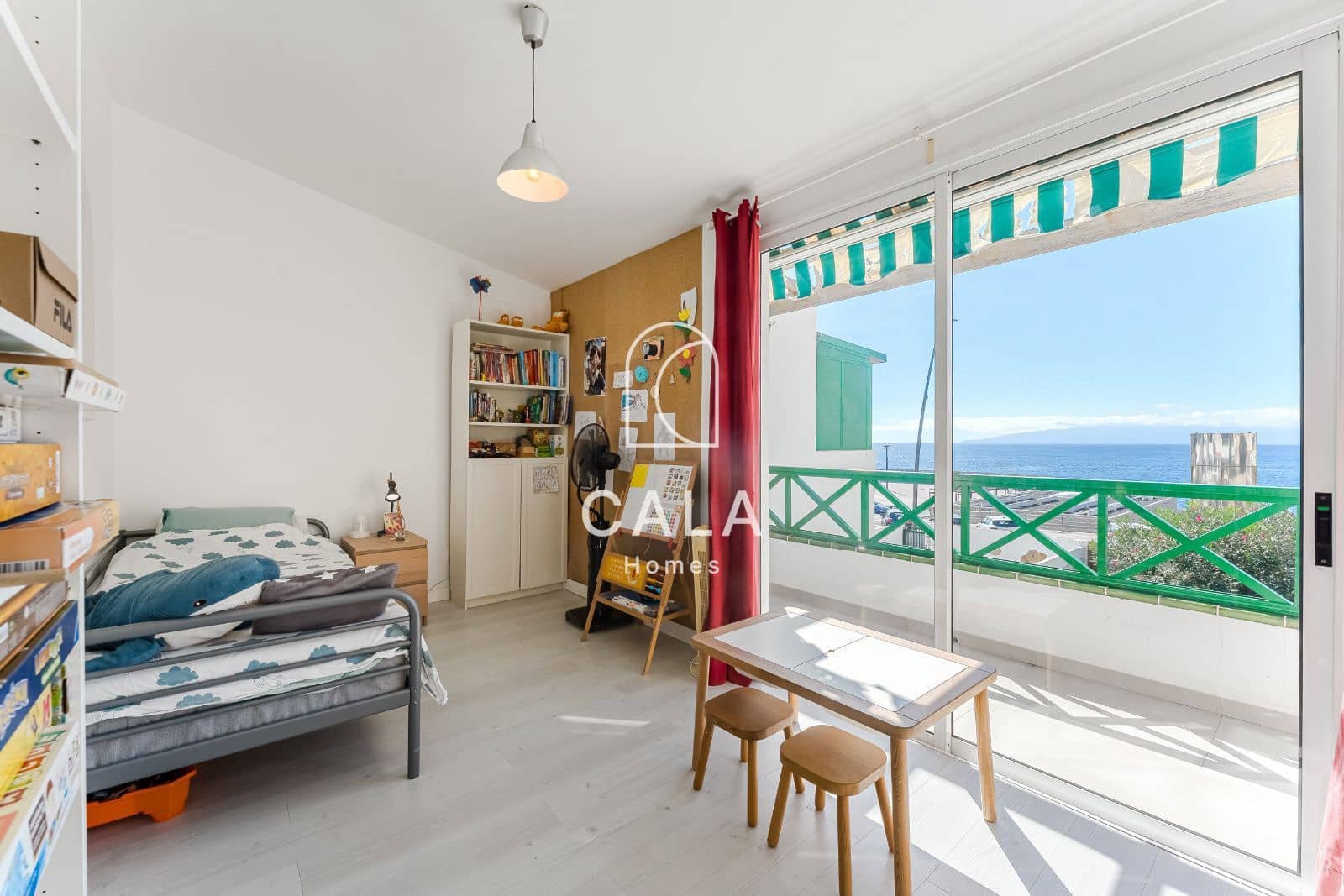 4 Zimmer Haus zu verkaufen in Puerto Santiago mit Pool Garage - 640.000 € (Ref: 9339236)