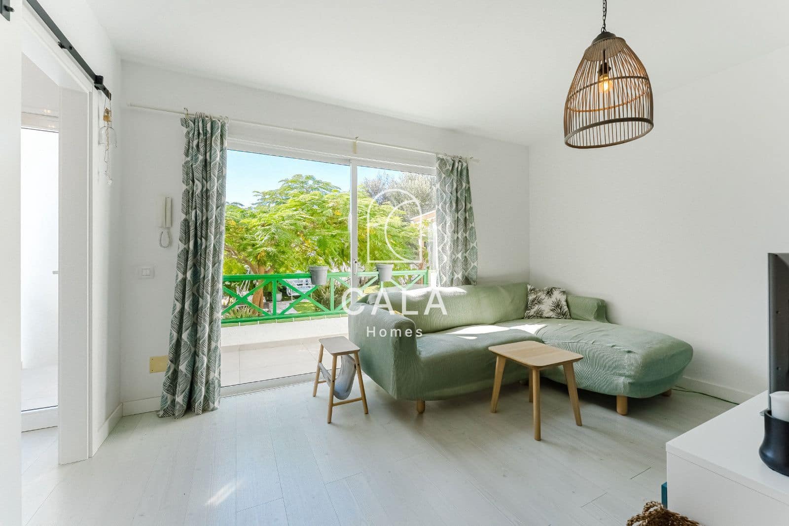 4 Zimmer Haus zu verkaufen in Puerto Santiago mit Pool Garage - 640.000 € (Ref: 9339236)