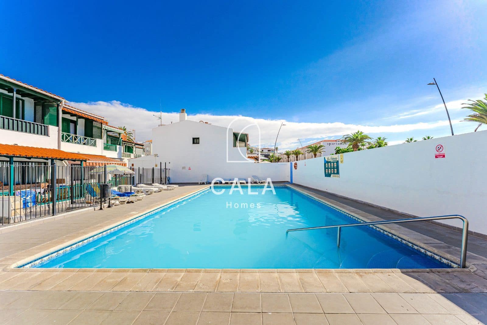 4 Zimmer Haus zu verkaufen in Puerto Santiago mit Pool Garage - 640.000 € (Ref: 9339236)