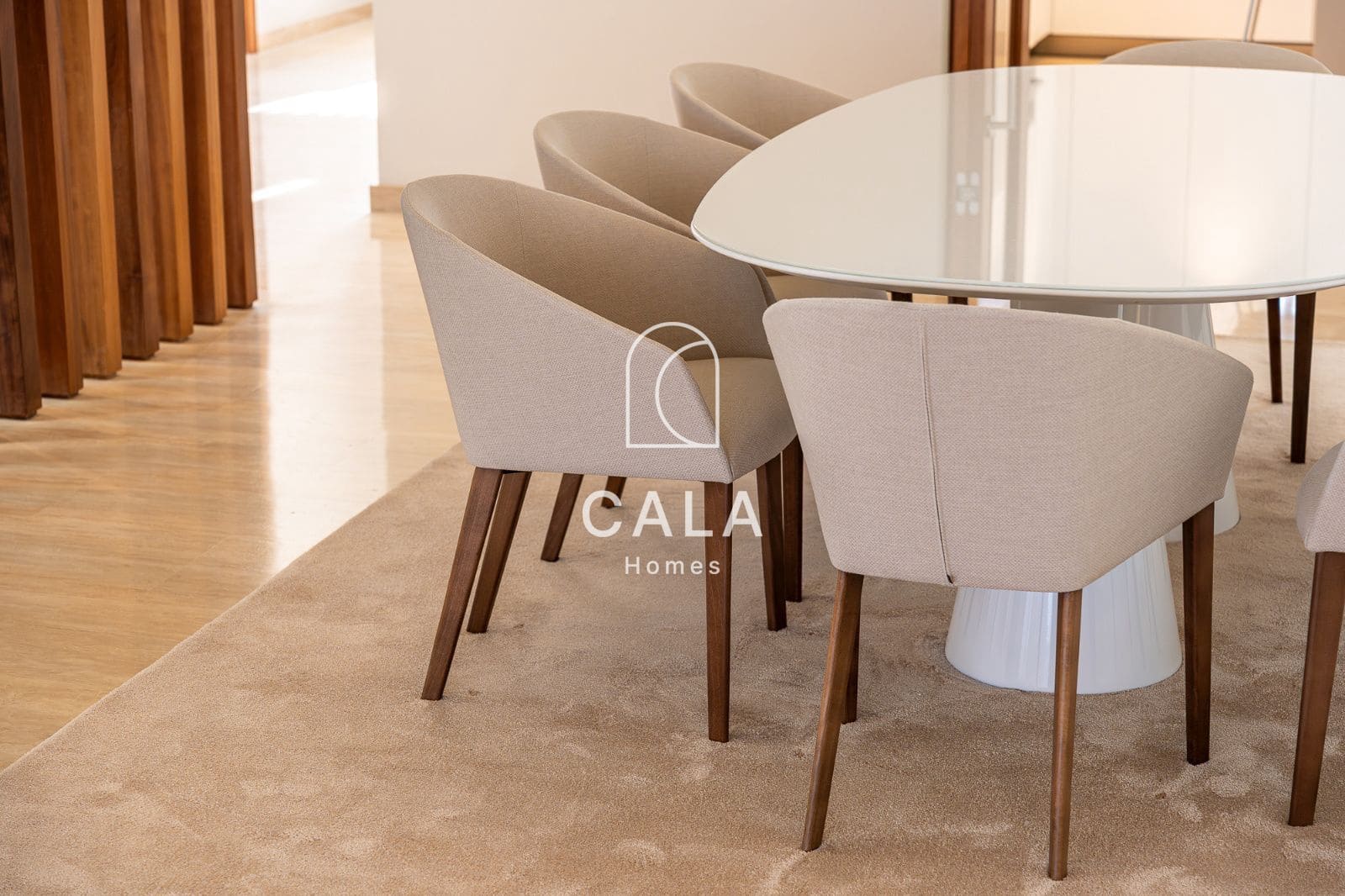 5 makuuhuone Omakotitalo myytävänä paikassa La Caleta Adeje mukana uima-altaan 
autotalli - 3 900 000 € (Ref: 9340358)