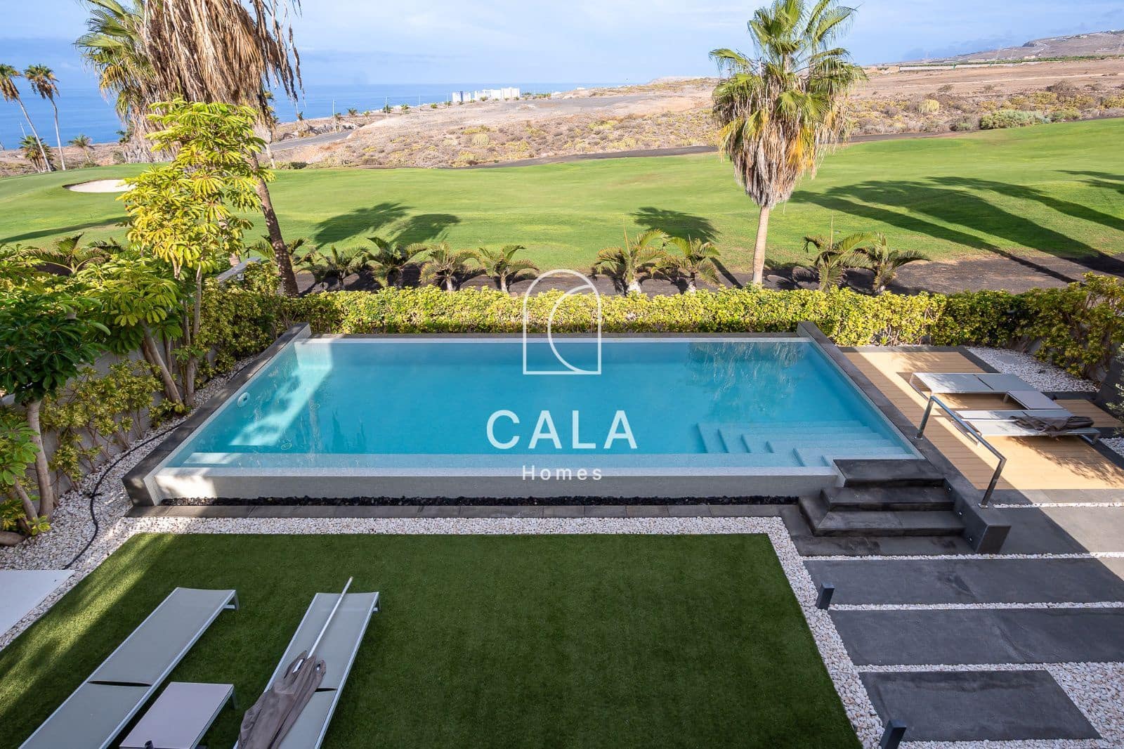 5 chambre Maison de Ville à vendre à La Caleta Adeje avec piscine garage - 3 950 000 € (Ref: 9340359)