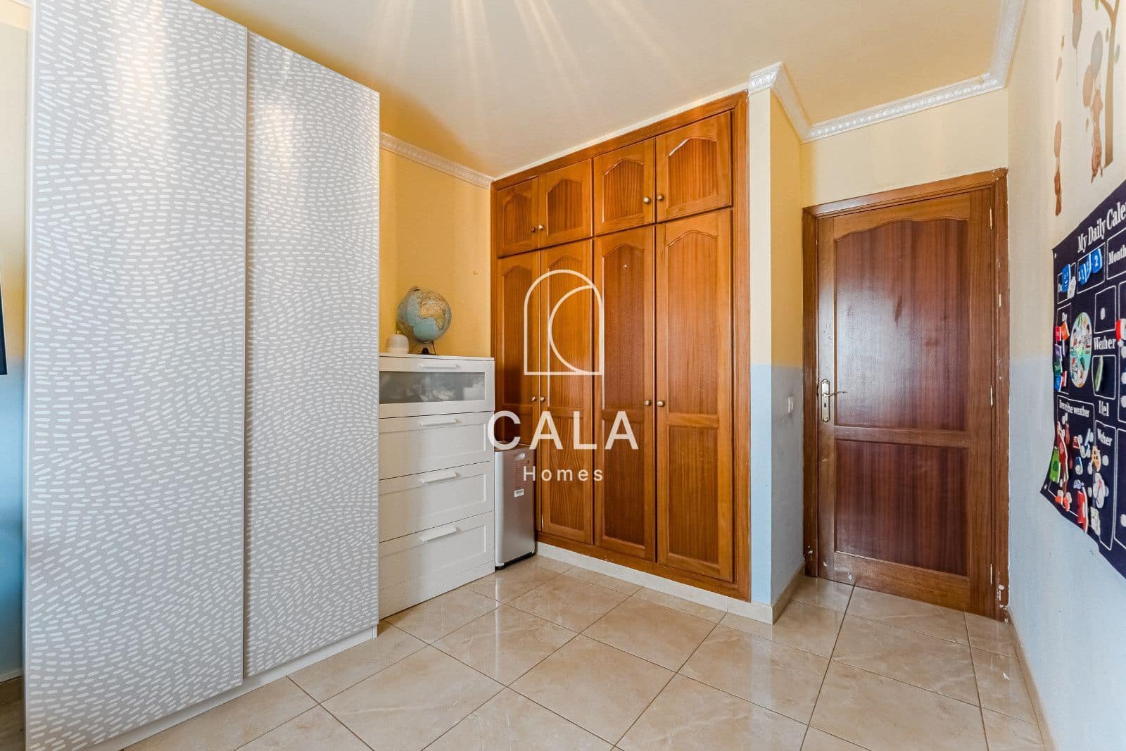 Piso de 3 habitaciones en Adeje en venta - 294.000 € (Ref: 9348037)