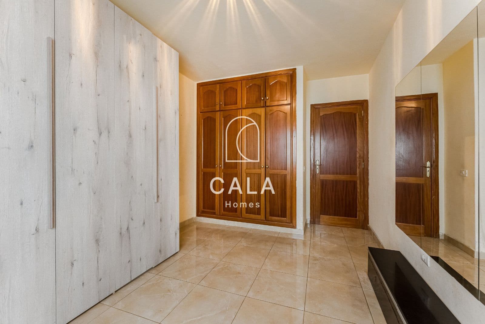 Piso de 3 habitaciones en Adeje en venta - 294.000 € (Ref: 9348037)