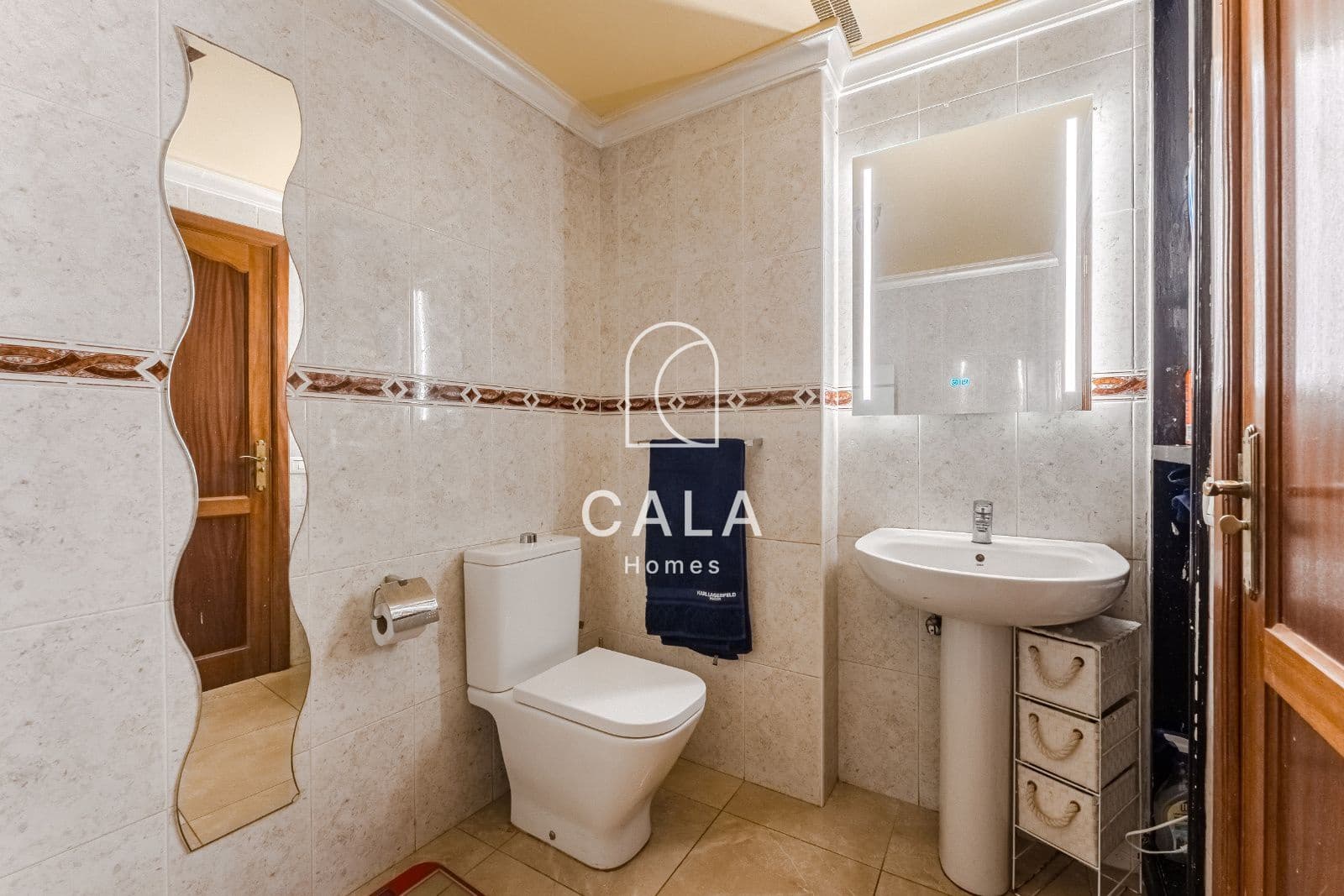 Piso de 3 habitaciones en Adeje en venta - 294.000 € (Ref: 9348037)