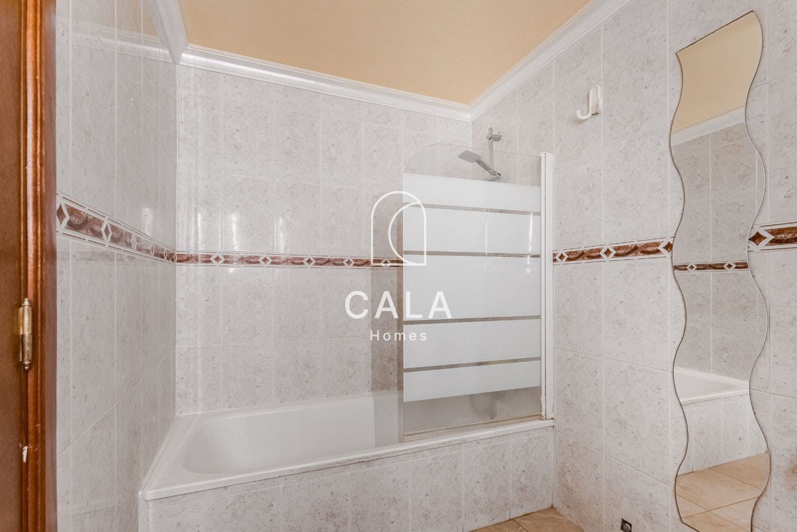 Piso de 3 habitaciones en Adeje en venta - 294.000 € (Ref: 9348037)