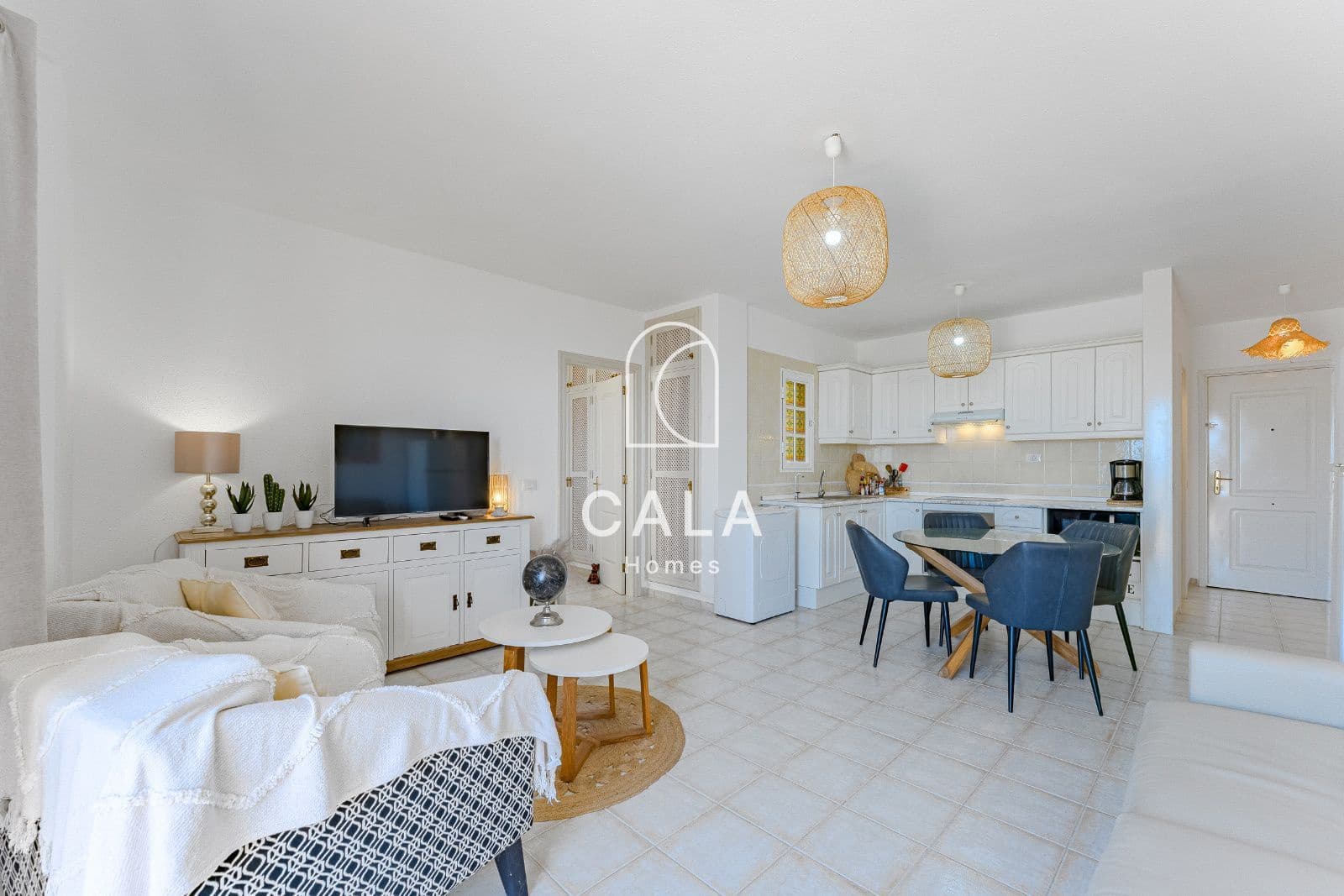 1 soveværelse Lejlighed til salg i Adeje med swimmingpool - € 298.000 (Ref: 9363479)