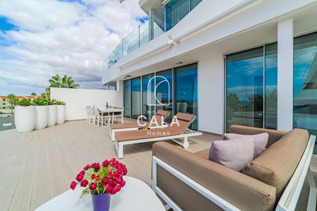 2 chambre Appartement à vendre à Playa del Duque, Adeje avec piscine garage - 695 000 € (Ref: 9380102)