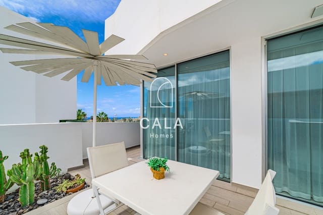 2 chambre Appartement à vendre à Playa del Duque, Adeje avec piscine garage - 695 000 € (Ref: 9380102)