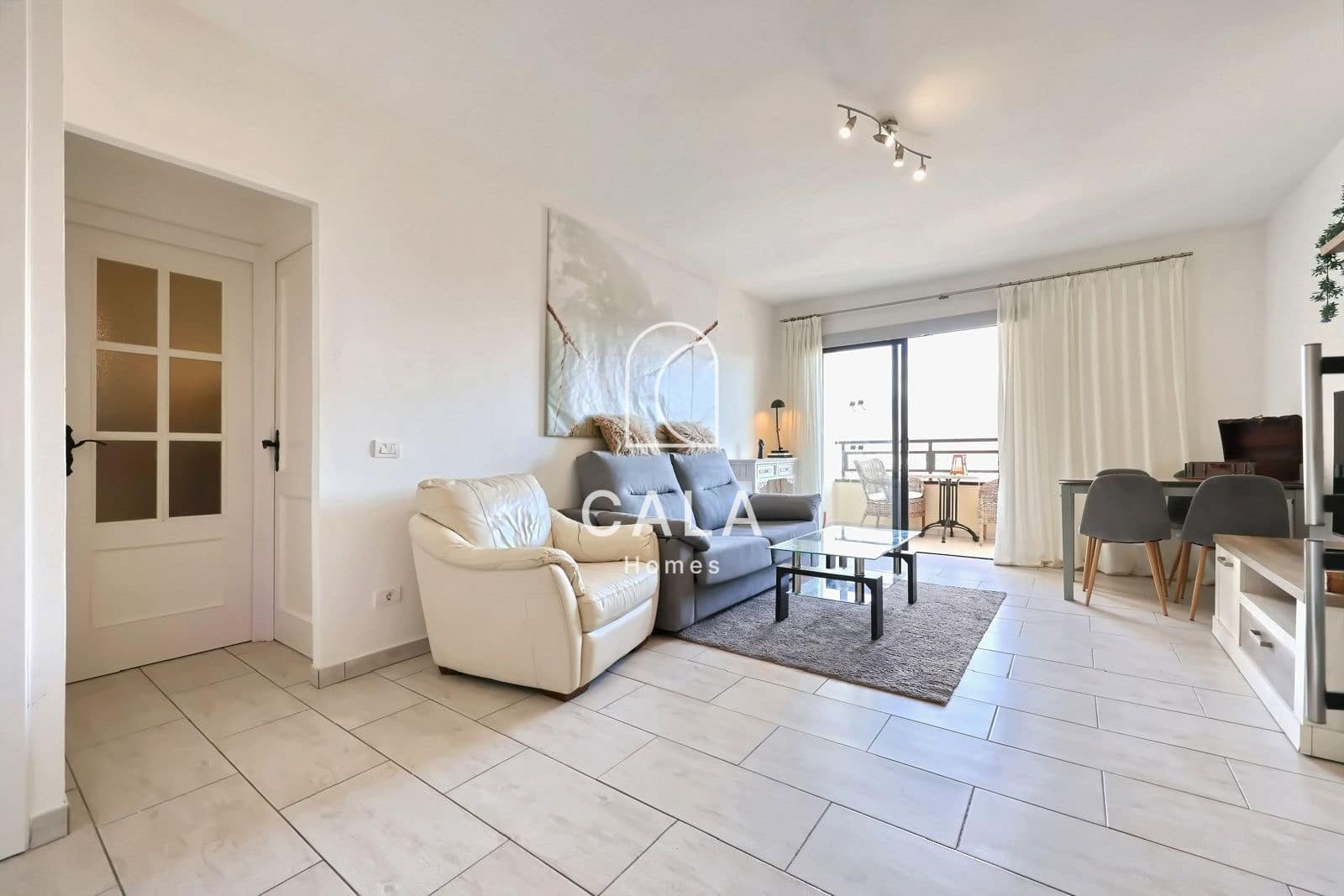 1 bedroom Flat for sale in Playa Paraiso with pool - € 265,000 (Ref: 9394341)