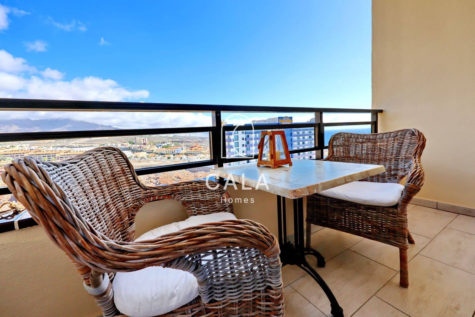 1 bedroom Flat for sale in Playa Paraiso with pool - € 265,000 (Ref: 9394341)