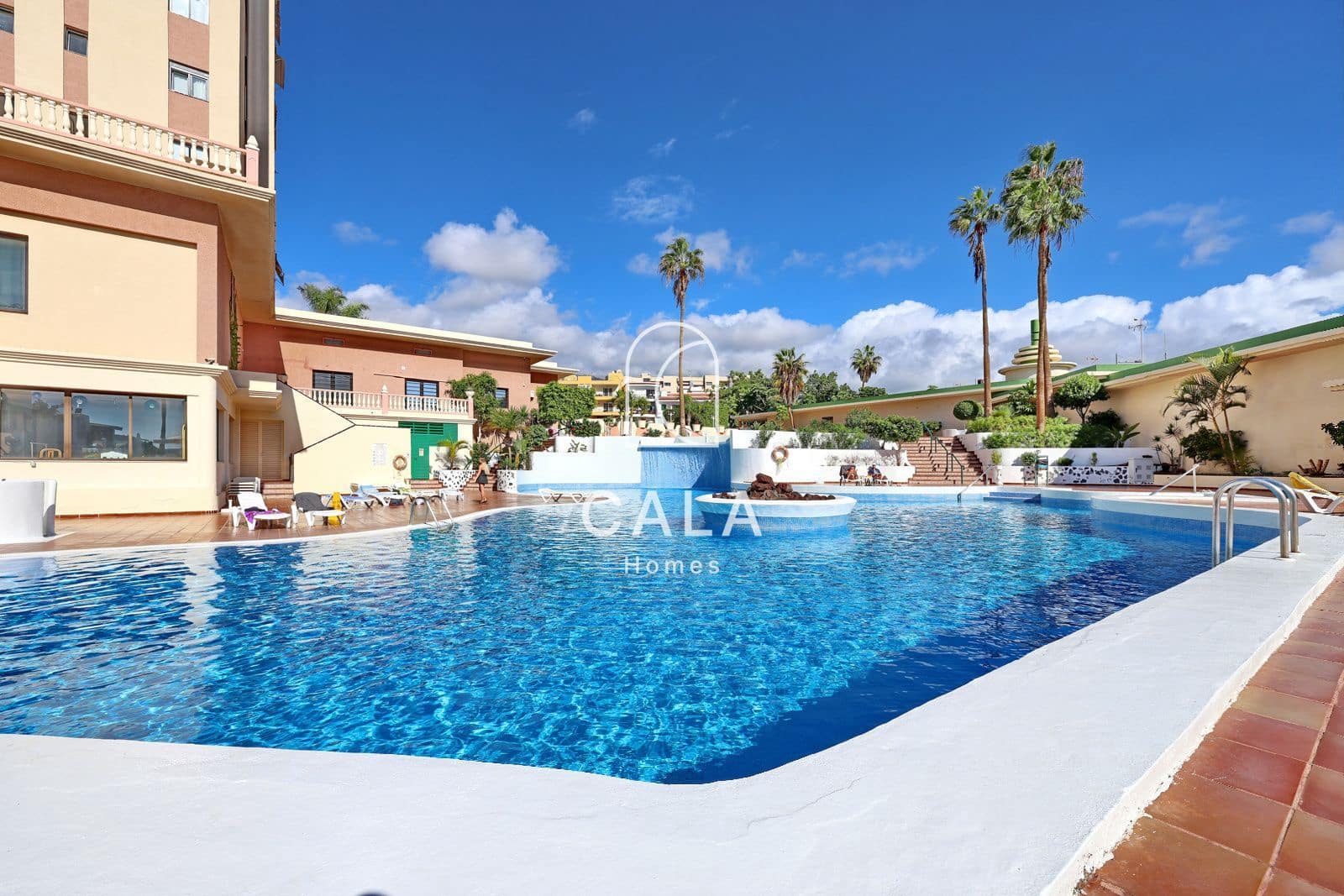 1 bedroom Flat for sale in Playa Paraiso with pool - € 265,000 (Ref: 9394341)