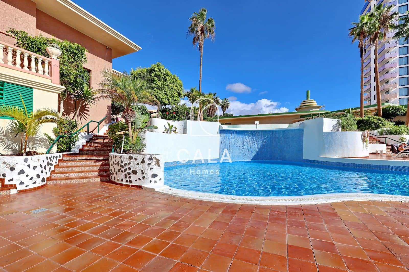 1 bedroom Flat for sale in Playa Paraiso with pool - € 265,000 (Ref: 9394341)