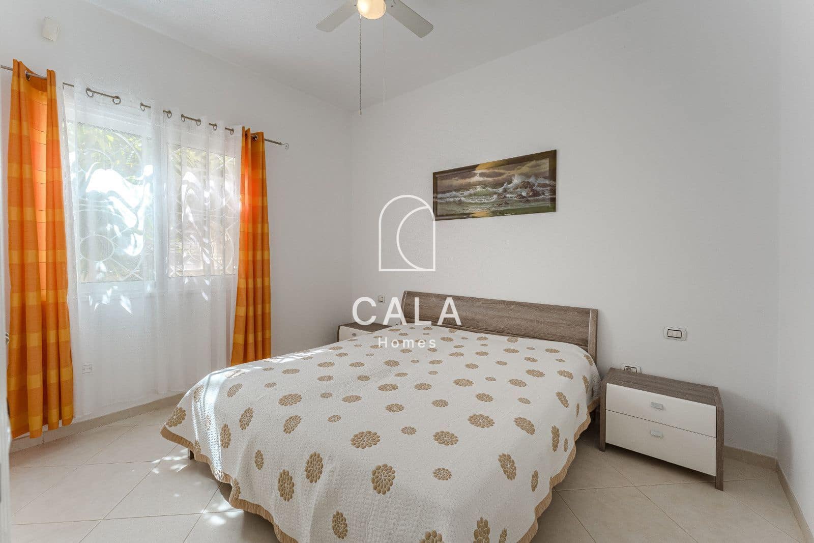 6 soverom Villa til salgs i Los Cristianos med svømmebasseng garasje - € 1 750 000 (Ref: 9402922)