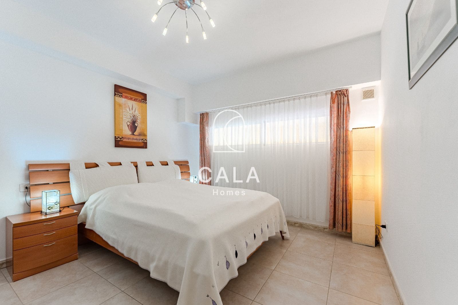 6 soverom Villa til salgs i Los Cristianos med svømmebasseng garasje - € 1 750 000 (Ref: 9402922)