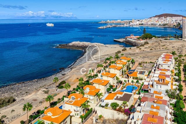 6 soverom Villa til salgs i Los Cristianos, Arona med svømmebasseng garasje - € 1 750 000 (Ref: 9402922)