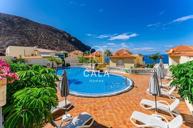 6 soverom Villa til salgs i Los Cristianos, Arona med svømmebasseng garasje - € 1 750 000 (Ref: 9402922)