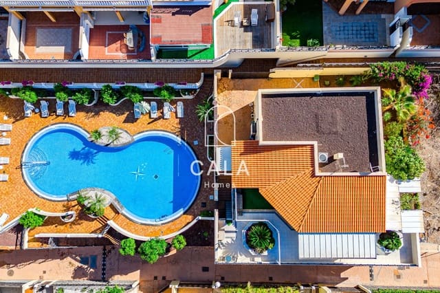 6 soverom Villa til salgs i Los Cristianos, Arona med svømmebasseng garasje - € 1 750 000 (Ref: 9402922)