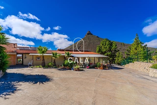 9 slaapkamer Villa te koop in Vilaflor met garage - € 799.000 (Ref: 9402923)