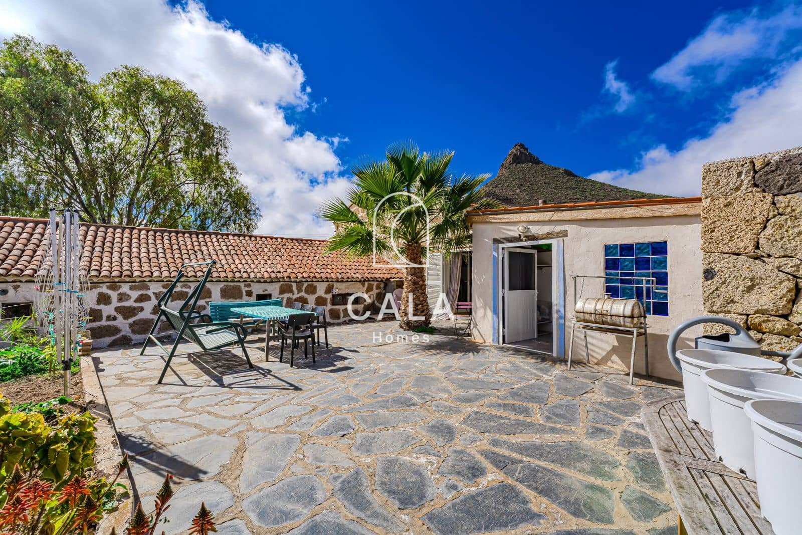 9 slaapkamer Villa te koop in Vilaflor met garage - € 799.000 (Ref: 9402923)