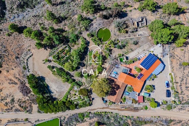 9 slaapkamer Villa te koop in Vilaflor met garage - € 799.000 (Ref: 9402923)