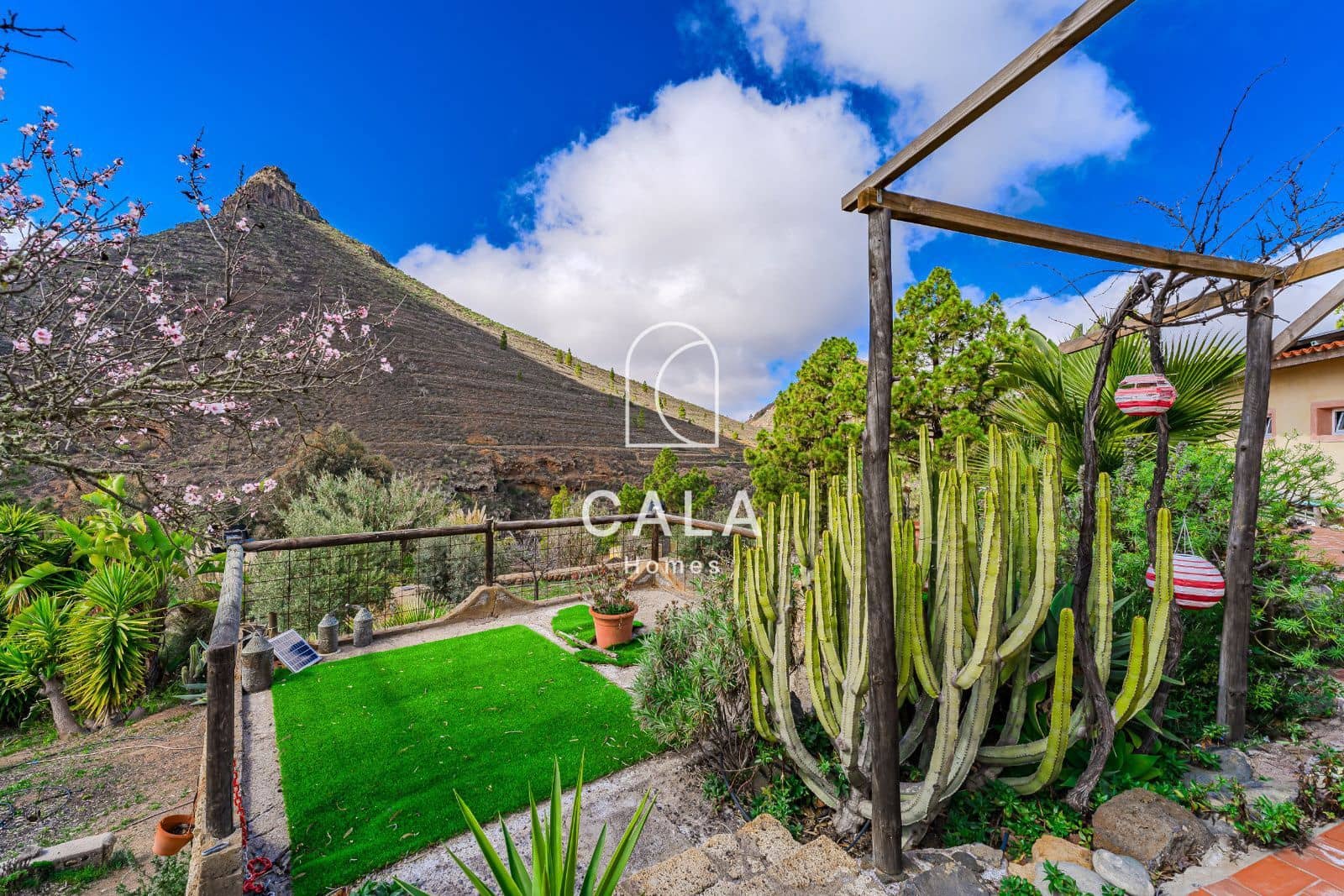 9 slaapkamer Villa te koop in Vilaflor met garage - € 799.000 (Ref: 9402923)