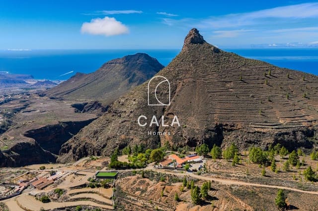 9 slaapkamer Villa te koop in Vilaflor met garage - € 799.000 (Ref: 9402923)